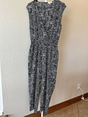 ENTRO black and white print sleeveless pant jumpsuit size large EUC